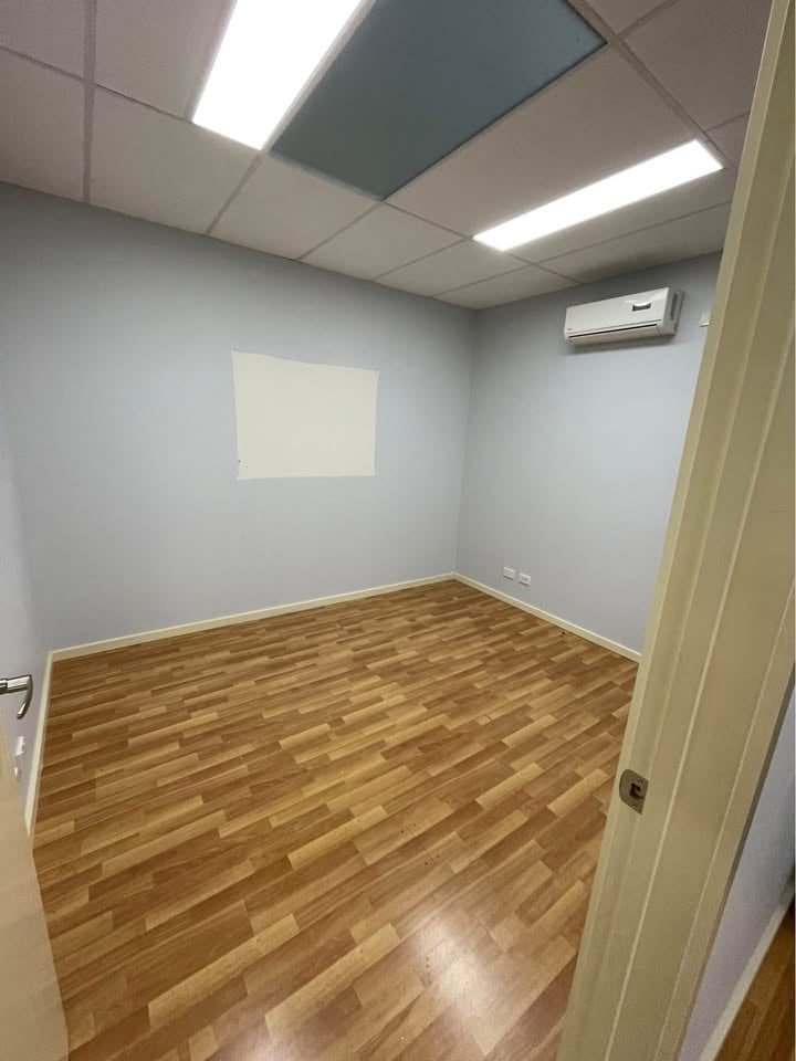 Office space for rent photo 7