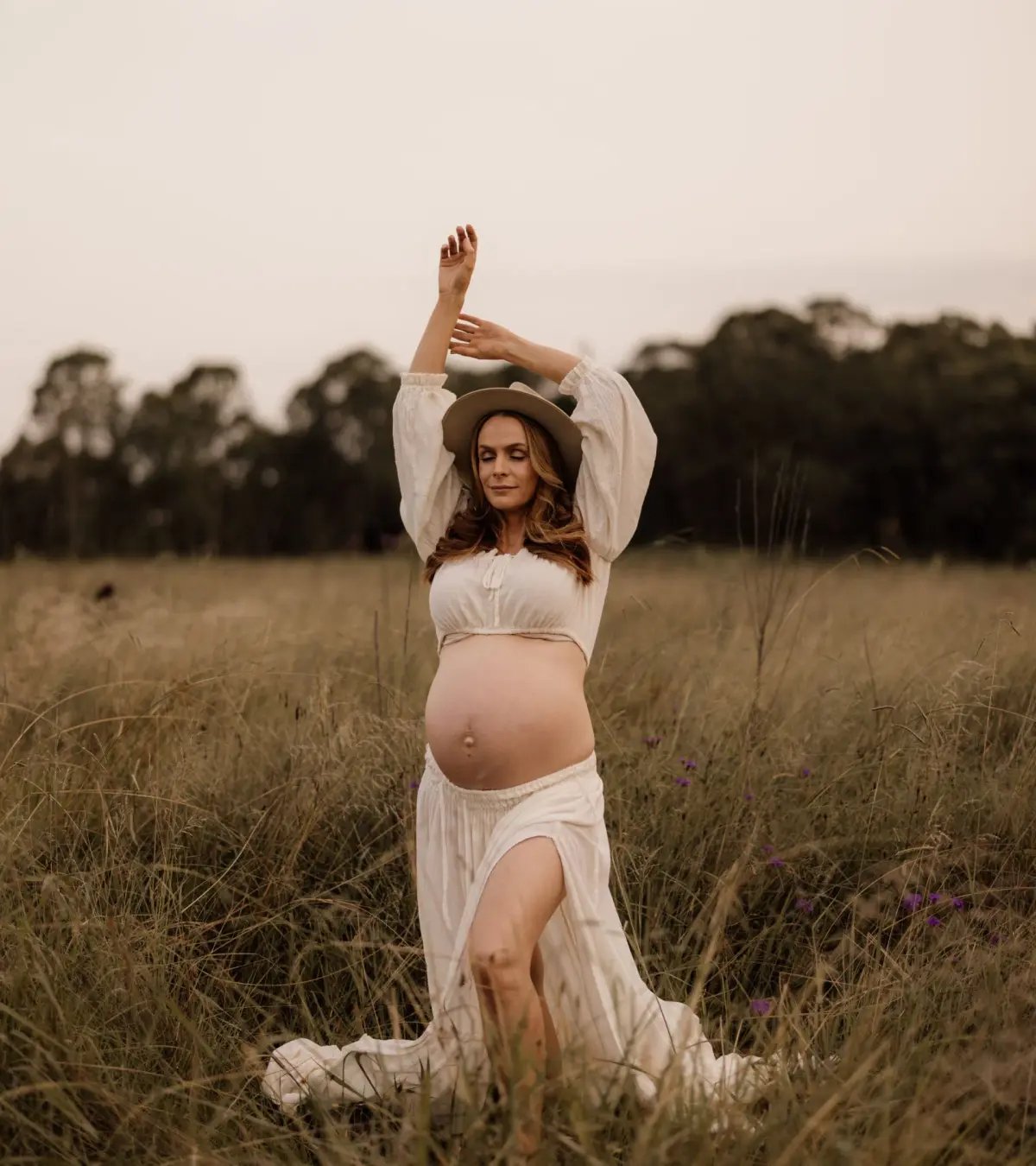 We Are Reclamation There Is Nothing Quite Like You Two Piece Ivory Gown One Size photo 2