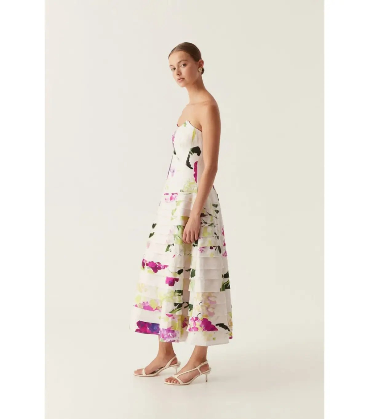 Aje Victoria Gown in Wild Hydrangea Size AU 8 photo 3