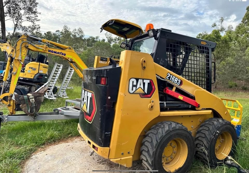 Dry hire excavator, bobcat, dingo & tipper photo 4