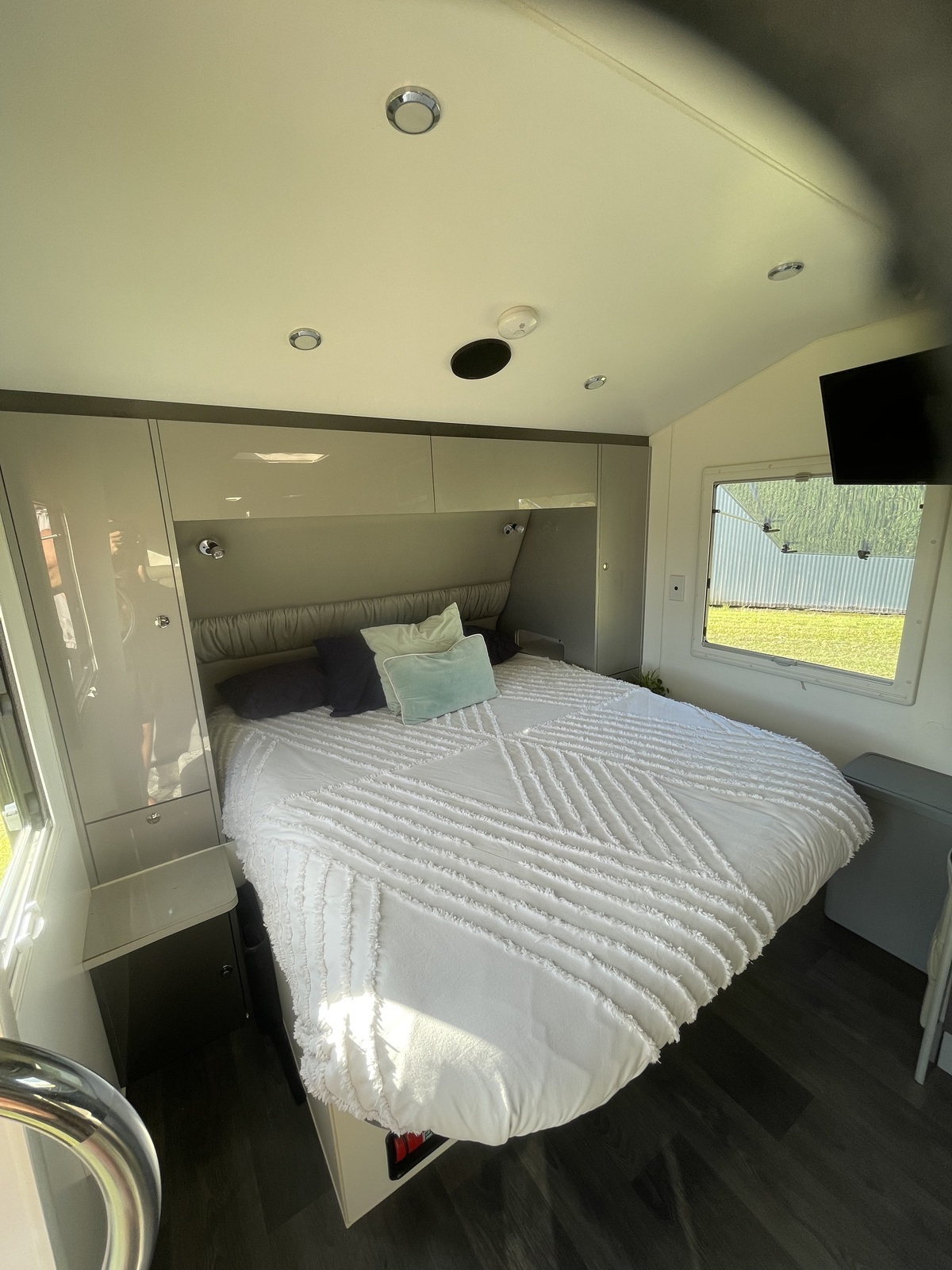 Lotus Lux photo 9