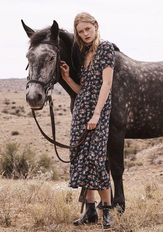 Auguste // Roxy Lady 90s Ditsy Floral ~ Black photo 2