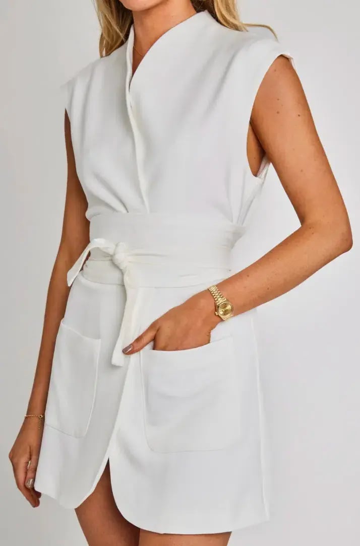 Odd Muse T Ultimate Muse Sleeveless Mini W/Belts White Size 10 photo 4