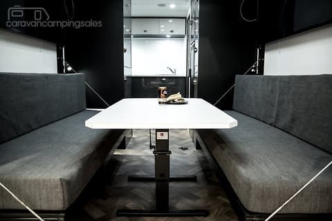 Traxx photo 7