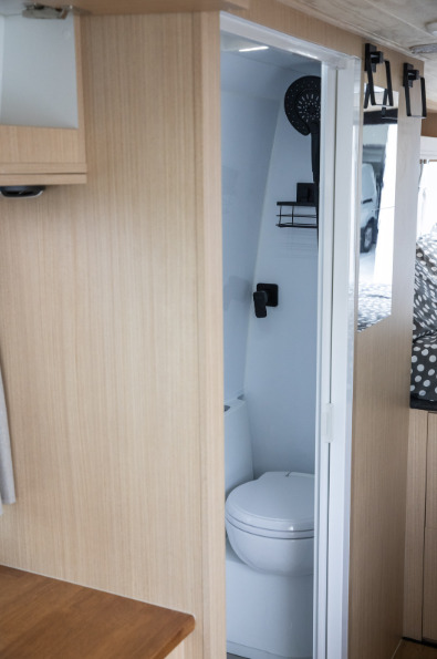 CICCIO - Equipped Van w/ Ensuite photo 6