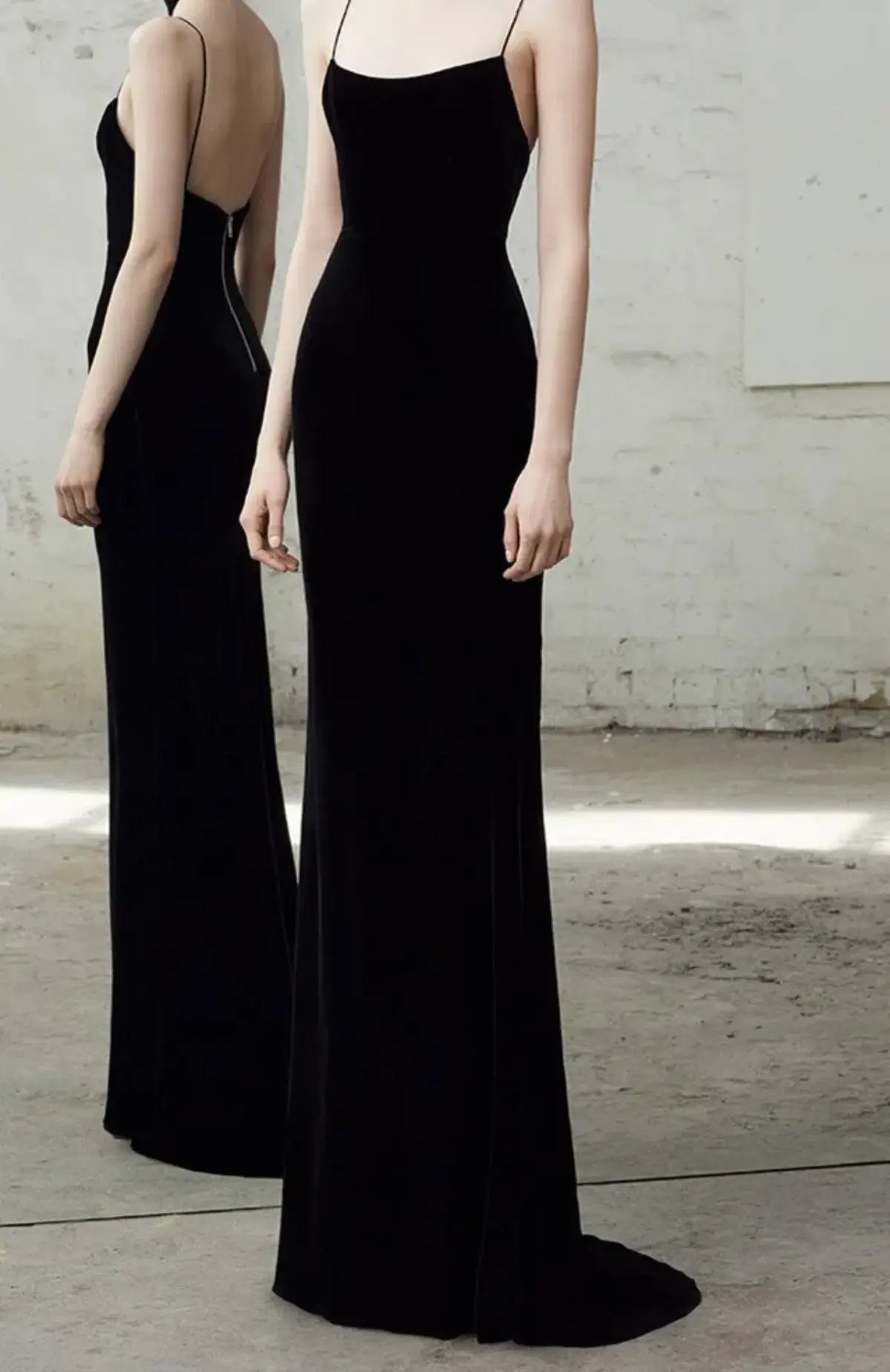 Alex Perry Kim Velvet Slip Dress Black Size AU 6 photo 2