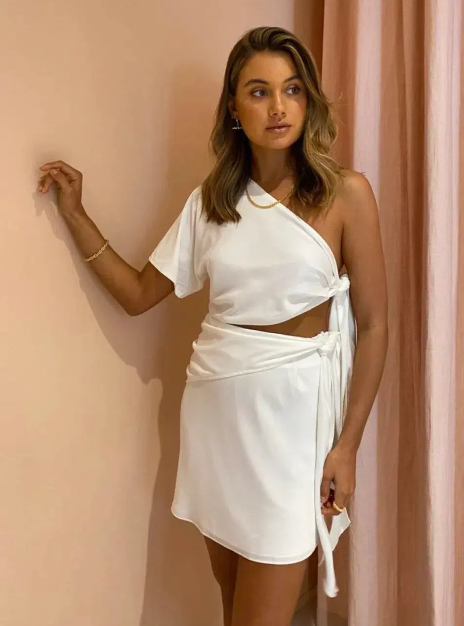 Issy Mona Mini Dress White Size 8 photo 2