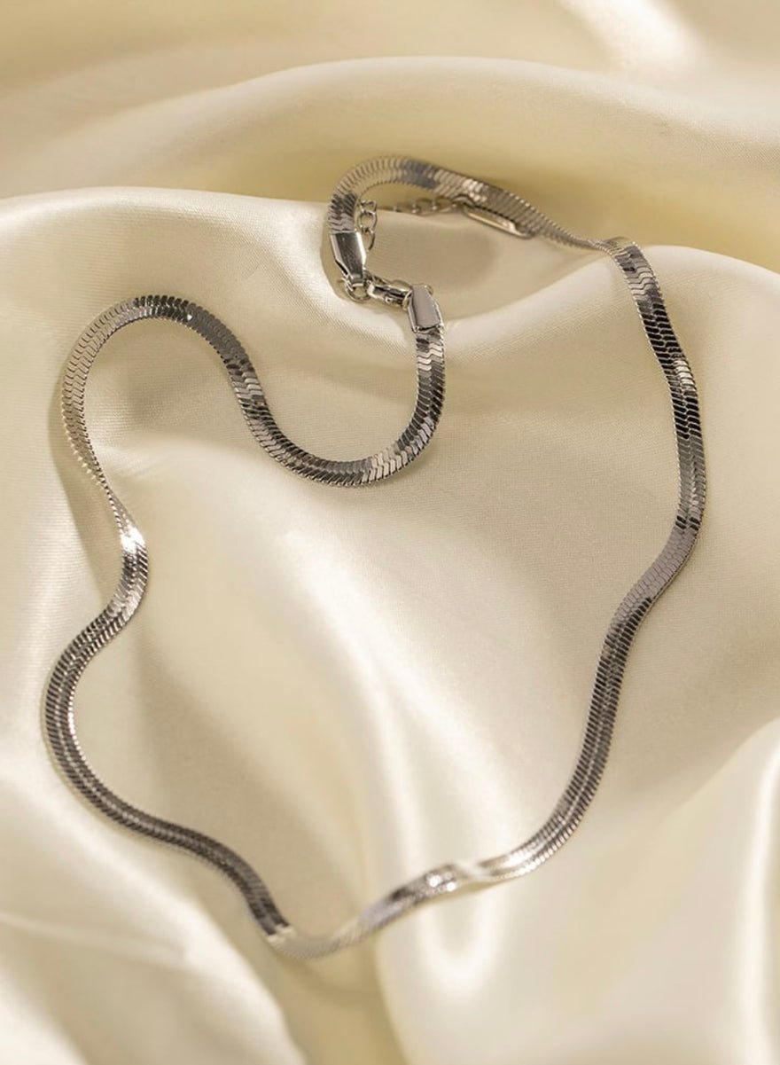 Ellery Herringbone Necklace (gold & Silver) photo 2