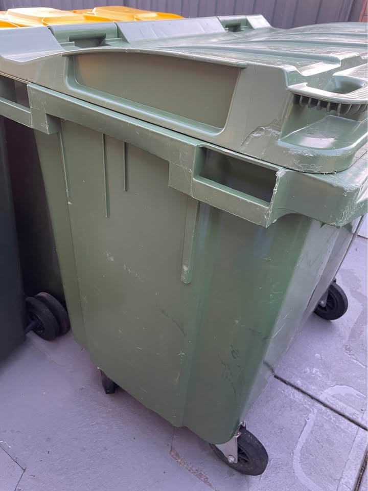 Bin hire photo 9