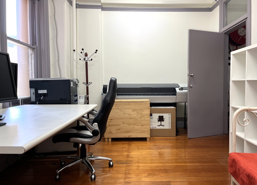 Private office/s in charming sandstone building photo 3