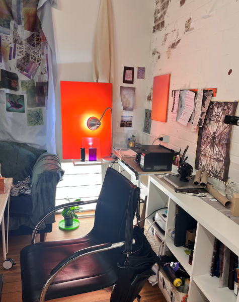 Sharing a painting studio space/work desk photo 3