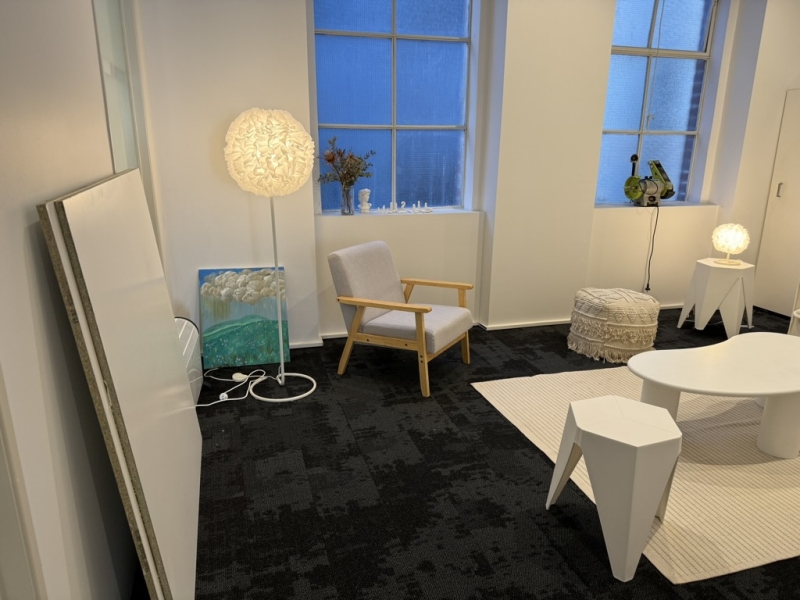 Cozy creative space in City photo 3
