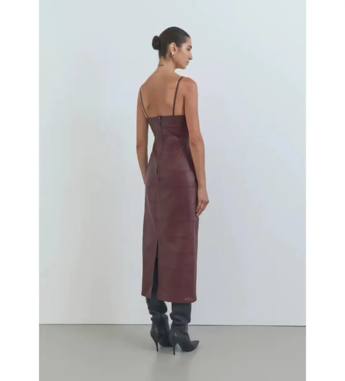 Viktoria And Woods Espionage Midi Dress In Burgundy Size AU 6 photo 2
