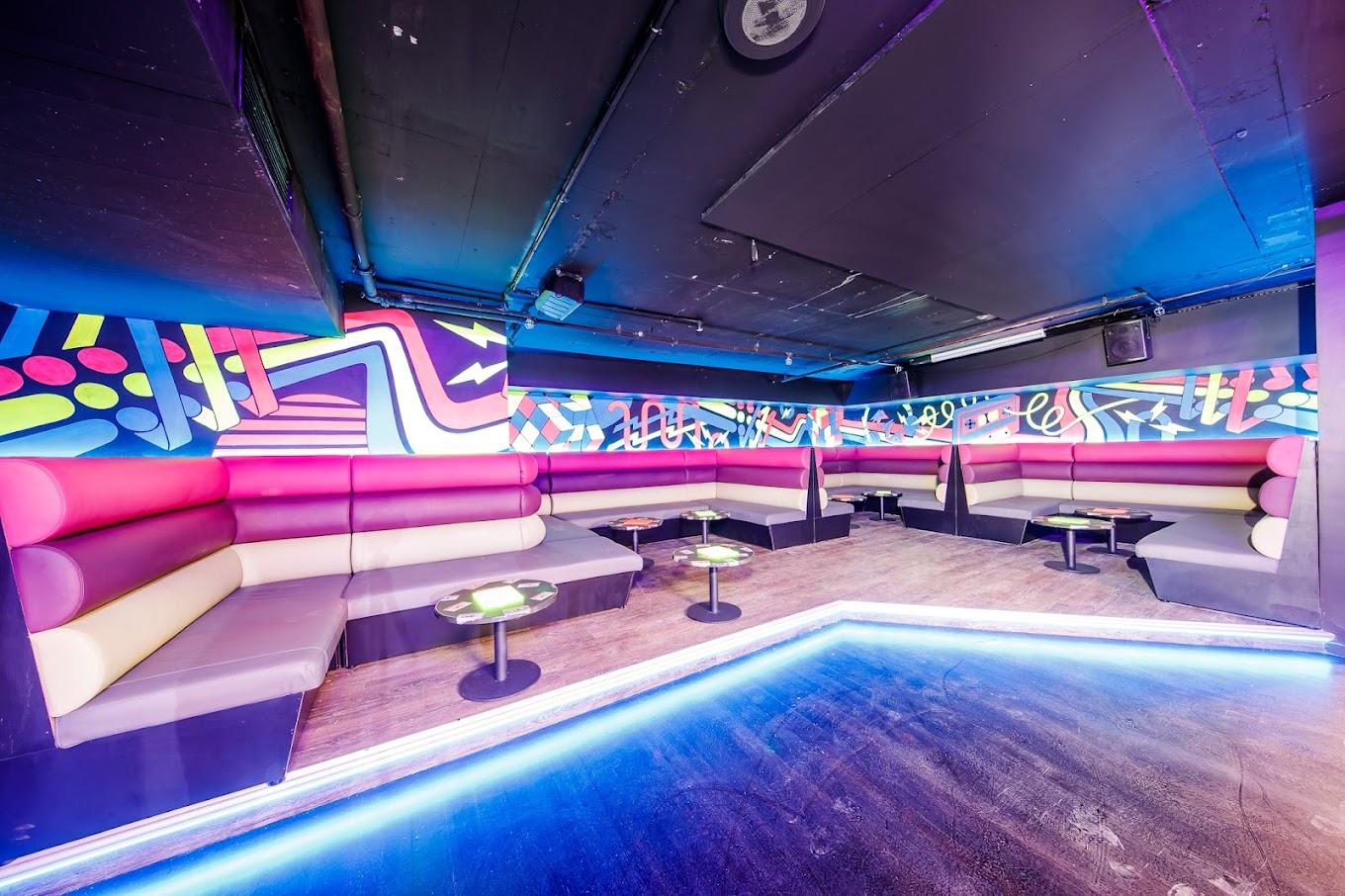 Entire Venue at Retros Fortitude Valley photo 3