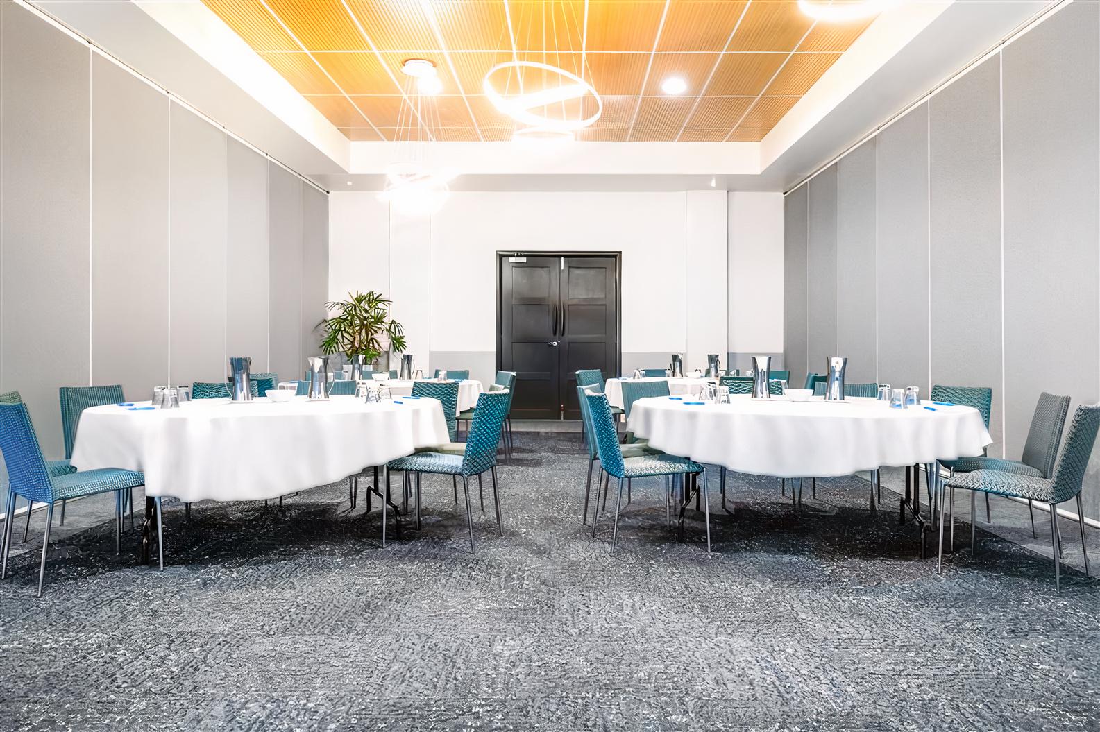 Coral Room at Mantra Mooloolaba Beach photo 3