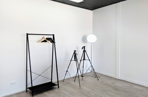 Antipodes HQ photo 7