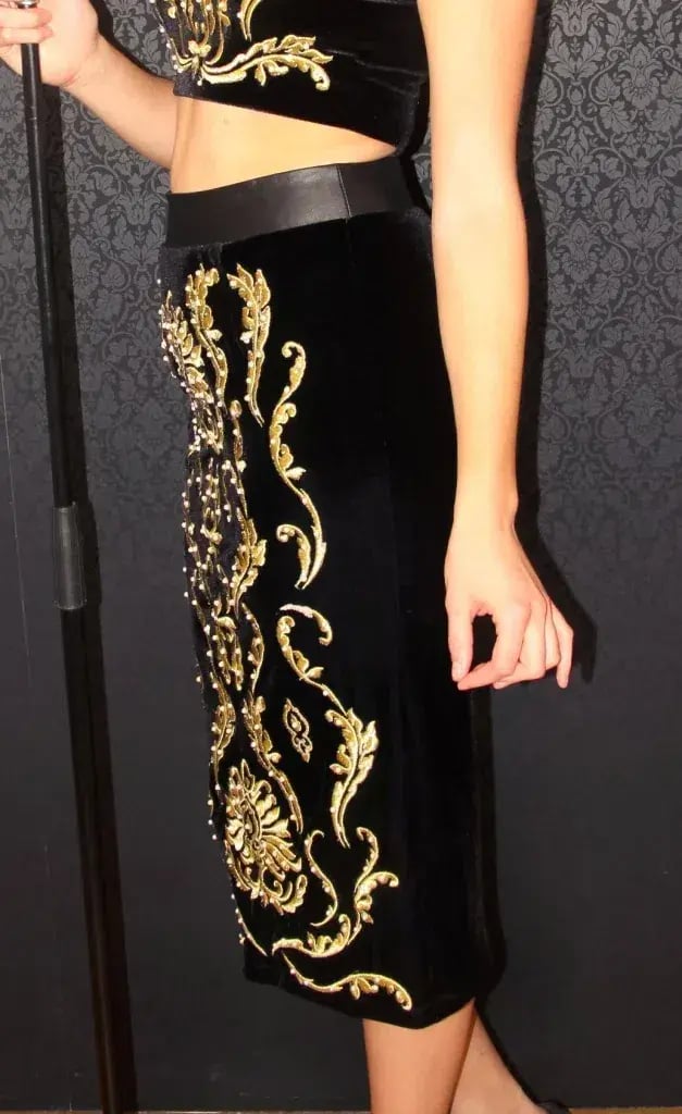 Miss Marie Wrap You Under Skirt photo 2