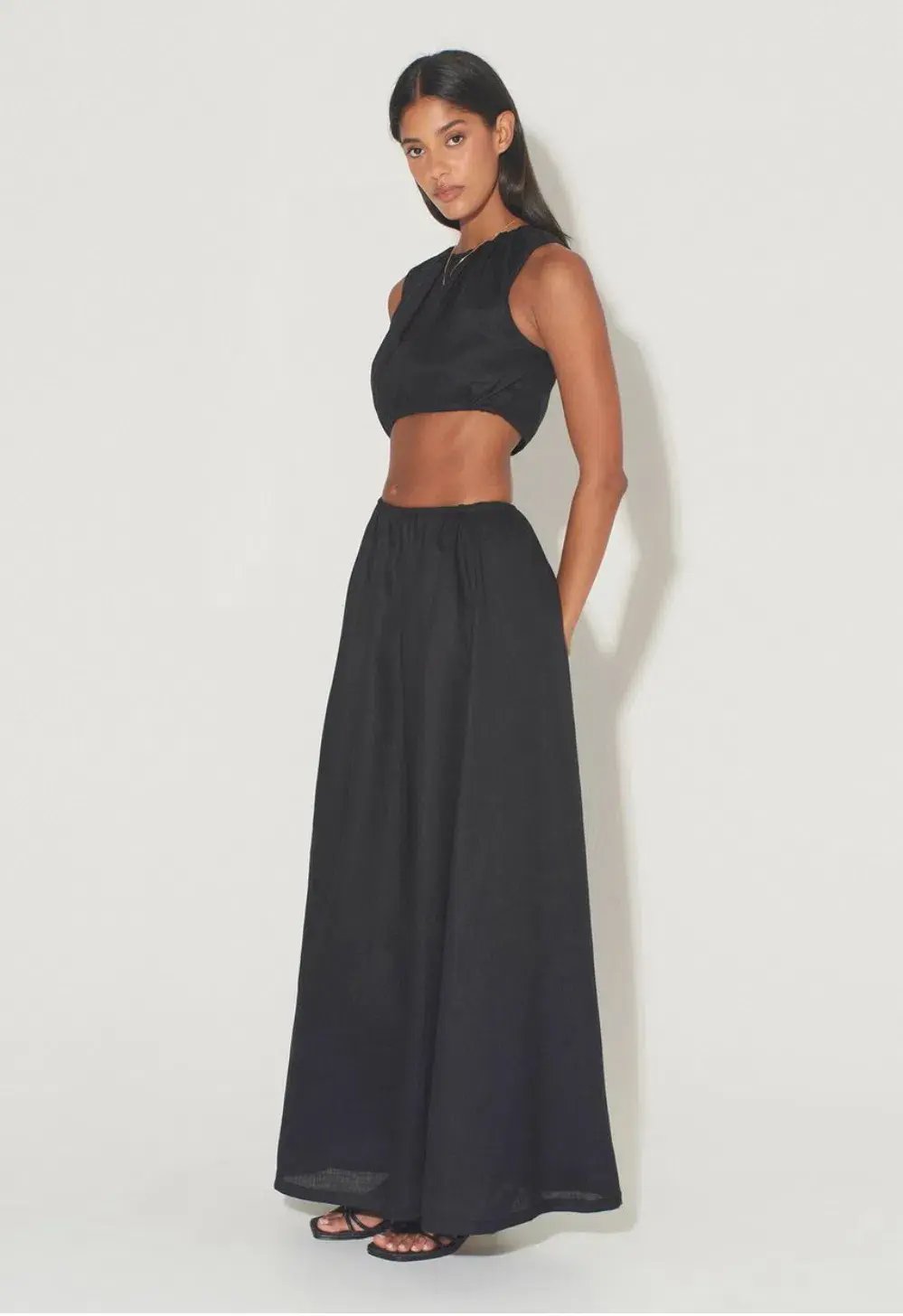 Hansen and Gretel Mesa Drawstring Midi Dress in Black Size S / Au 8 photo 2