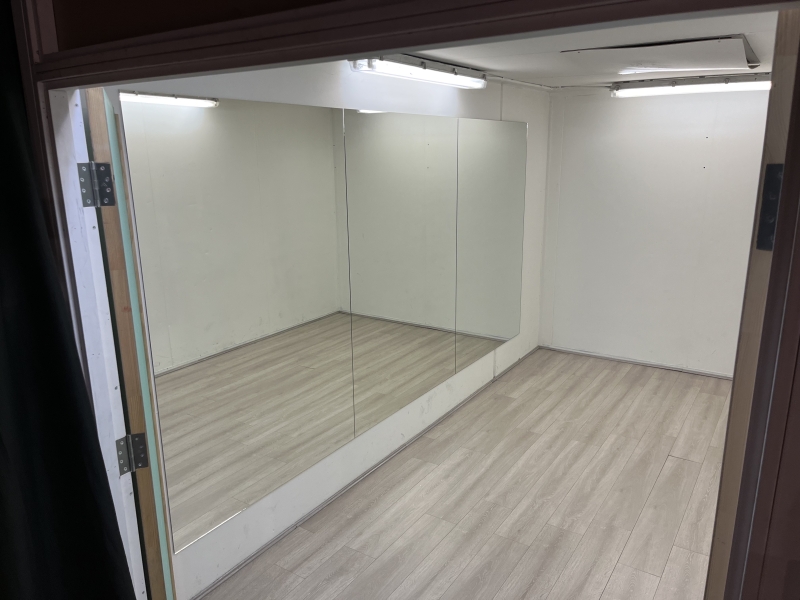 Private Studio - Clayton South photo 2