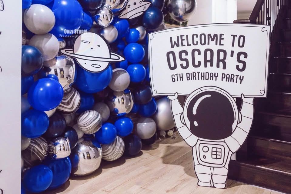 Balloon and Prop Hire photo 5