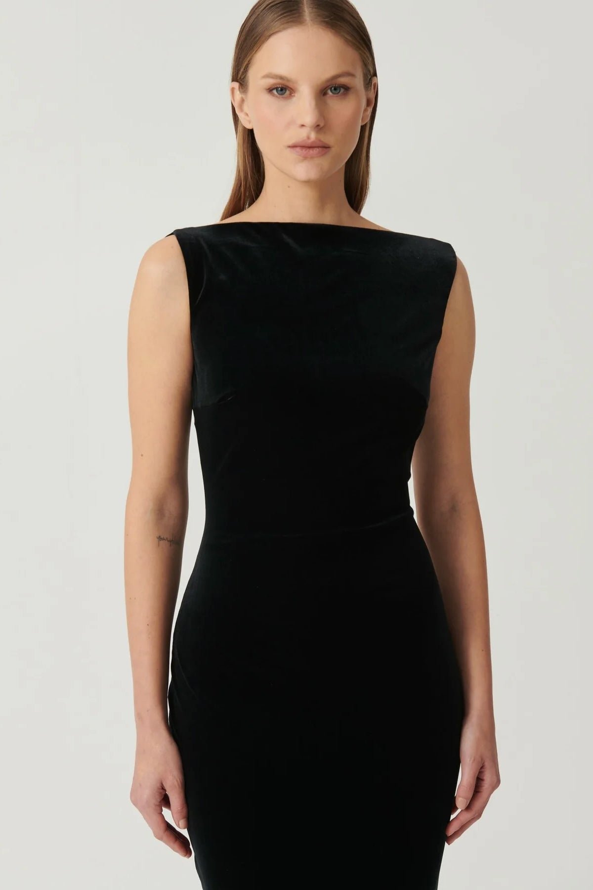 EFFIE KATS VERONA GOWN - BLACK VELVET photo 2