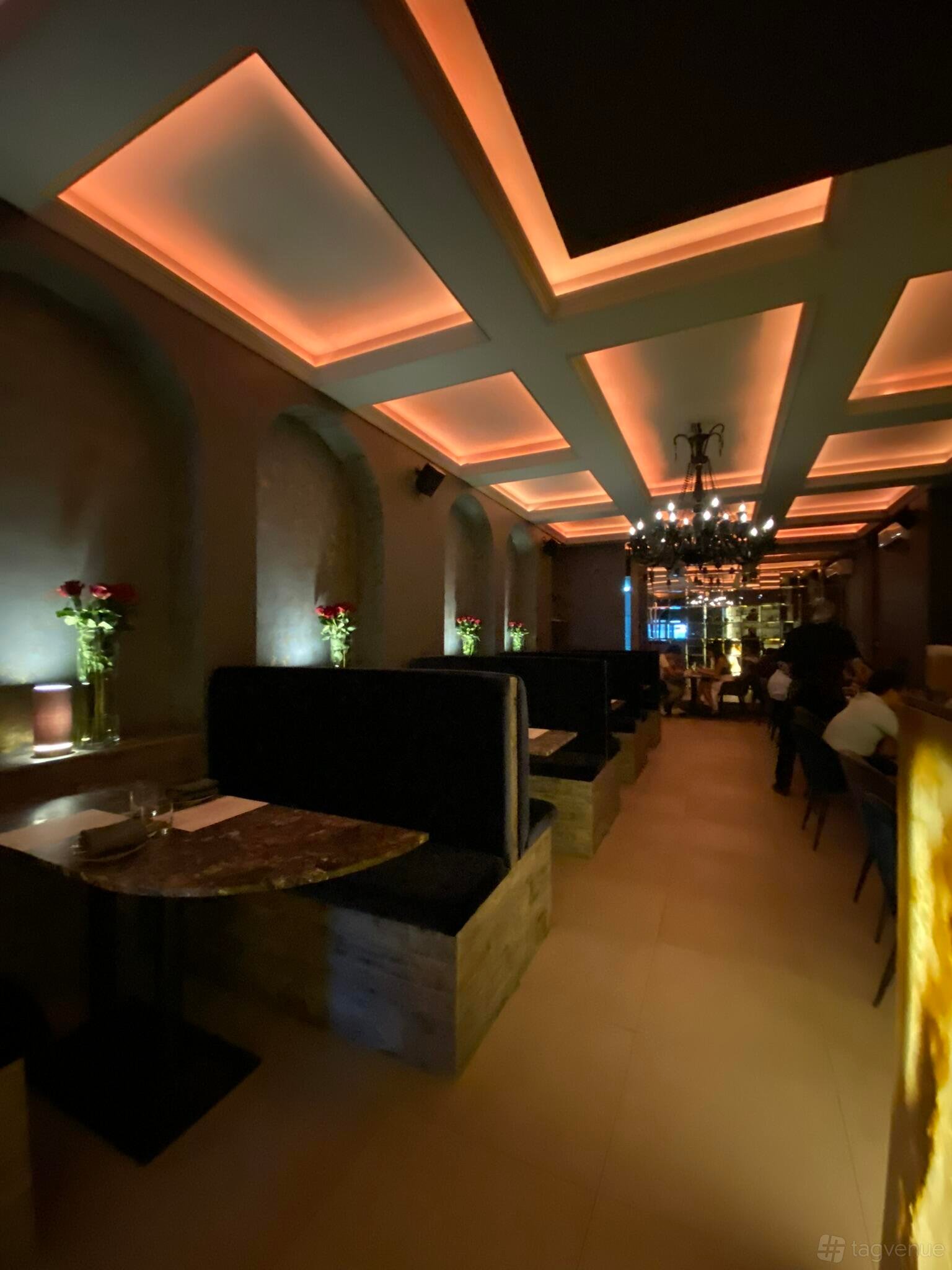 Main Dining Room at No.32 Restaurant & Bar photo 10