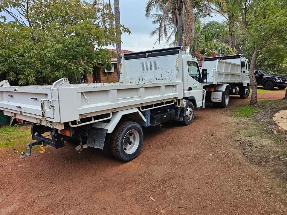 2024 Tipper truck hire Fuso photo 7