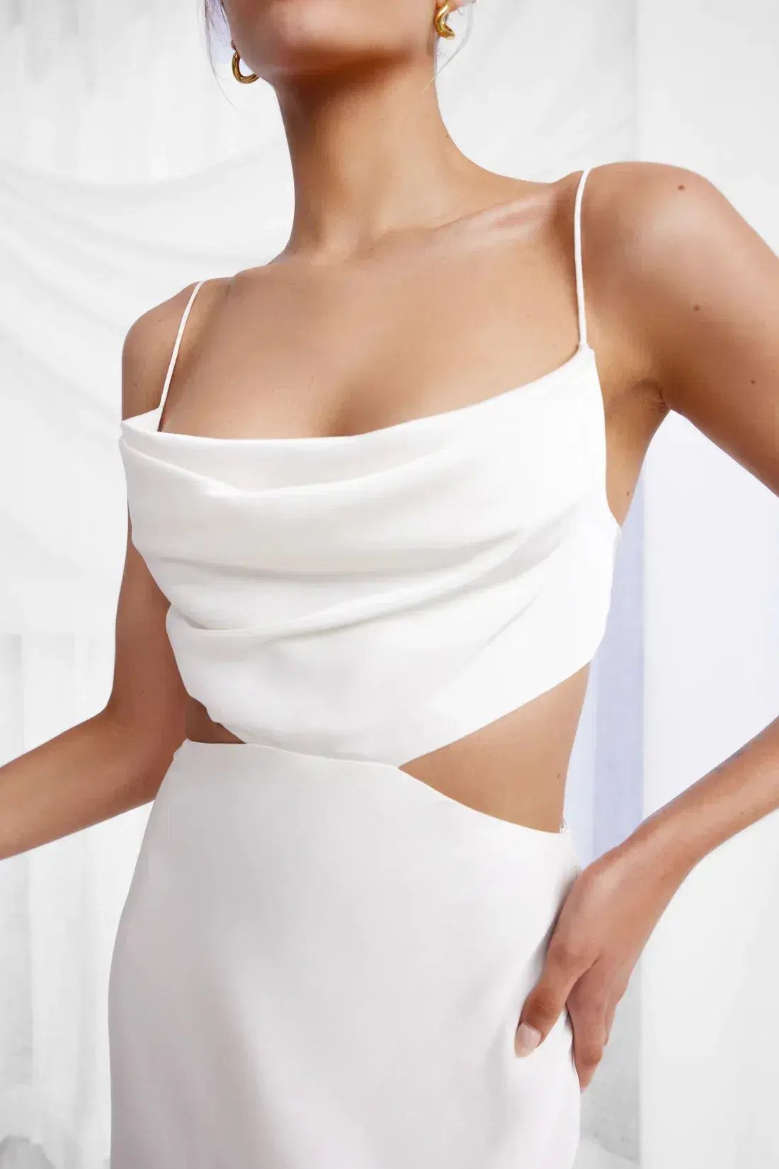 Lexi Celia Maxi Dress in Oyster Size AU 6 photo 2