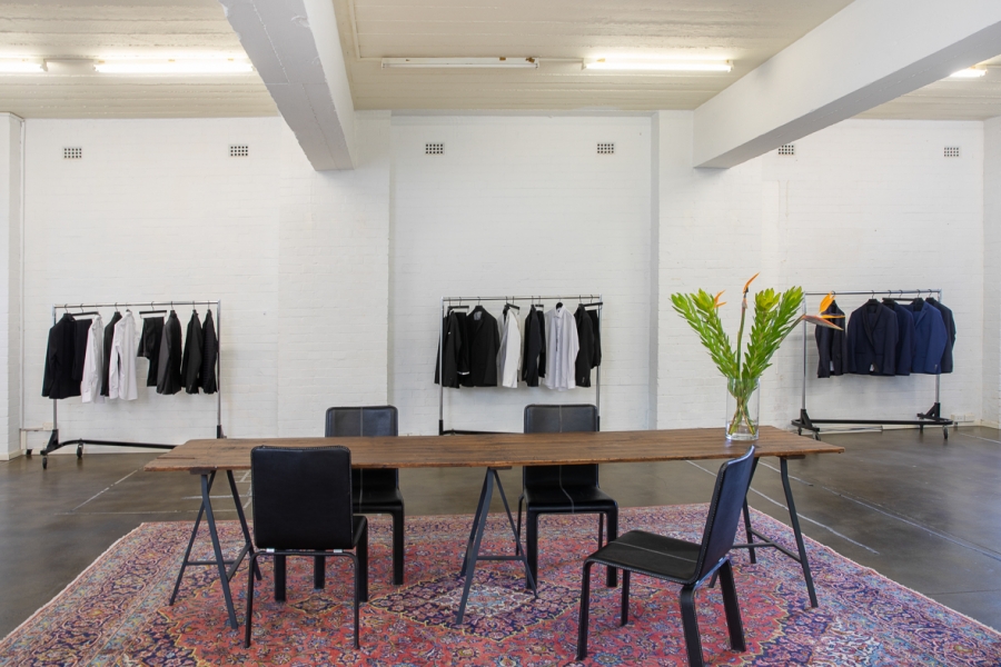 Light filled warehouse showroom in Chippendale photo 4