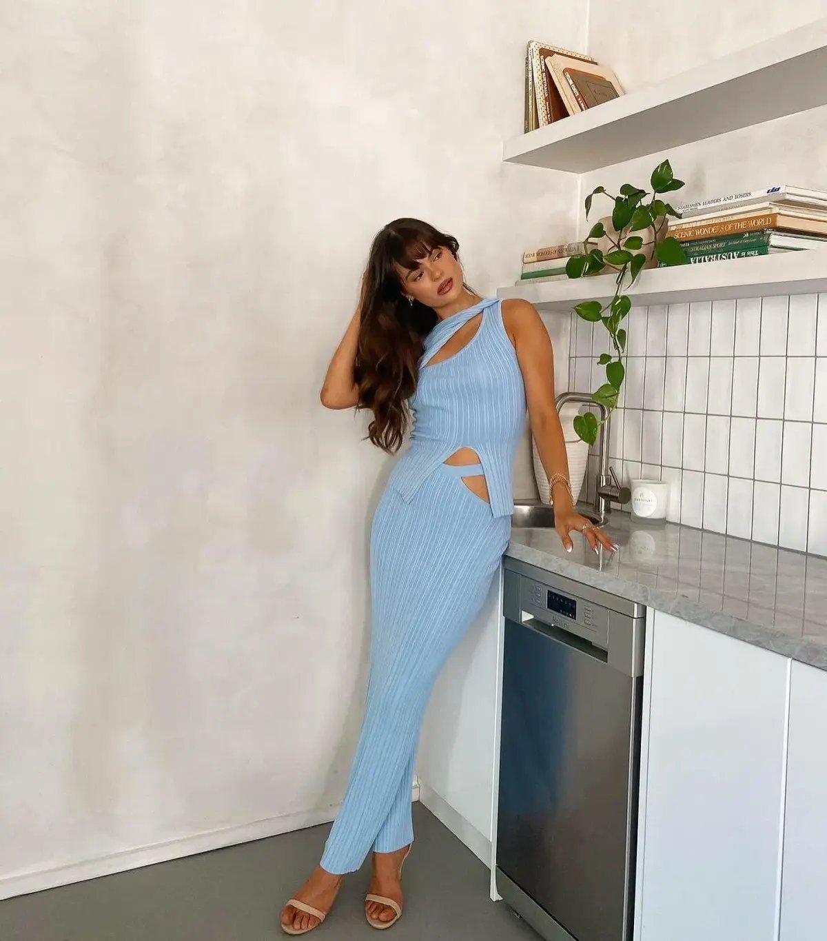 Henne Romee Set in Cloud Nine Blue Size AU 10 photo 3