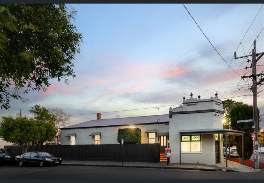 1880s Converted Shop in Brunswick photo 3