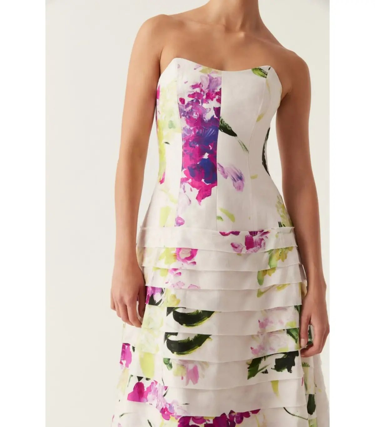 Aje Victoria Gown in Wild Hydrangea Size AU 8 photo 5