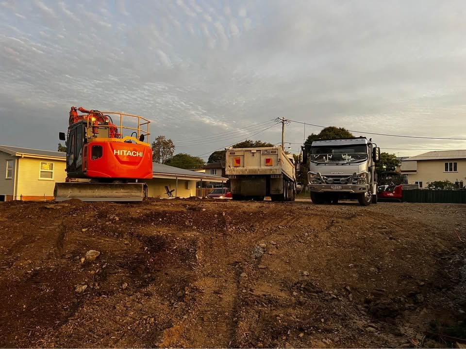 2025 Tipper hire Tipper wet hire photo 10