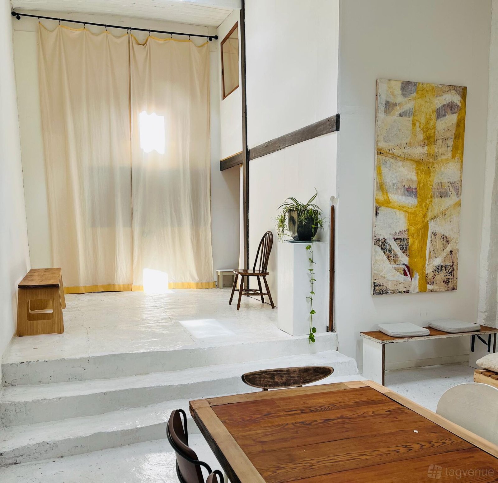 Studio with natural light at Beautiful White Space photo 16