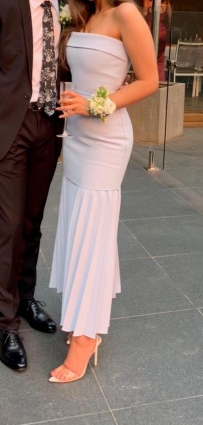 LINEAR CREPE PLEAT STRAPLESS DRESS photo 4
