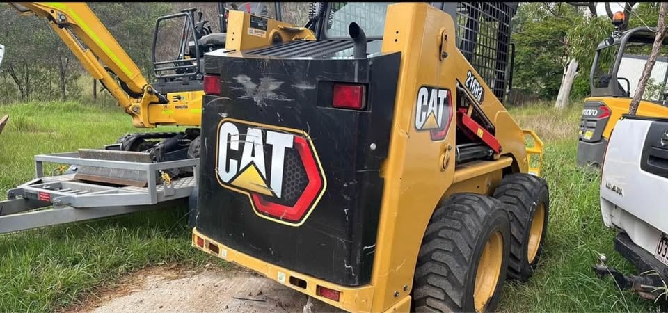 Dry hire excavator, bobcat, dingo & tipper photo 5