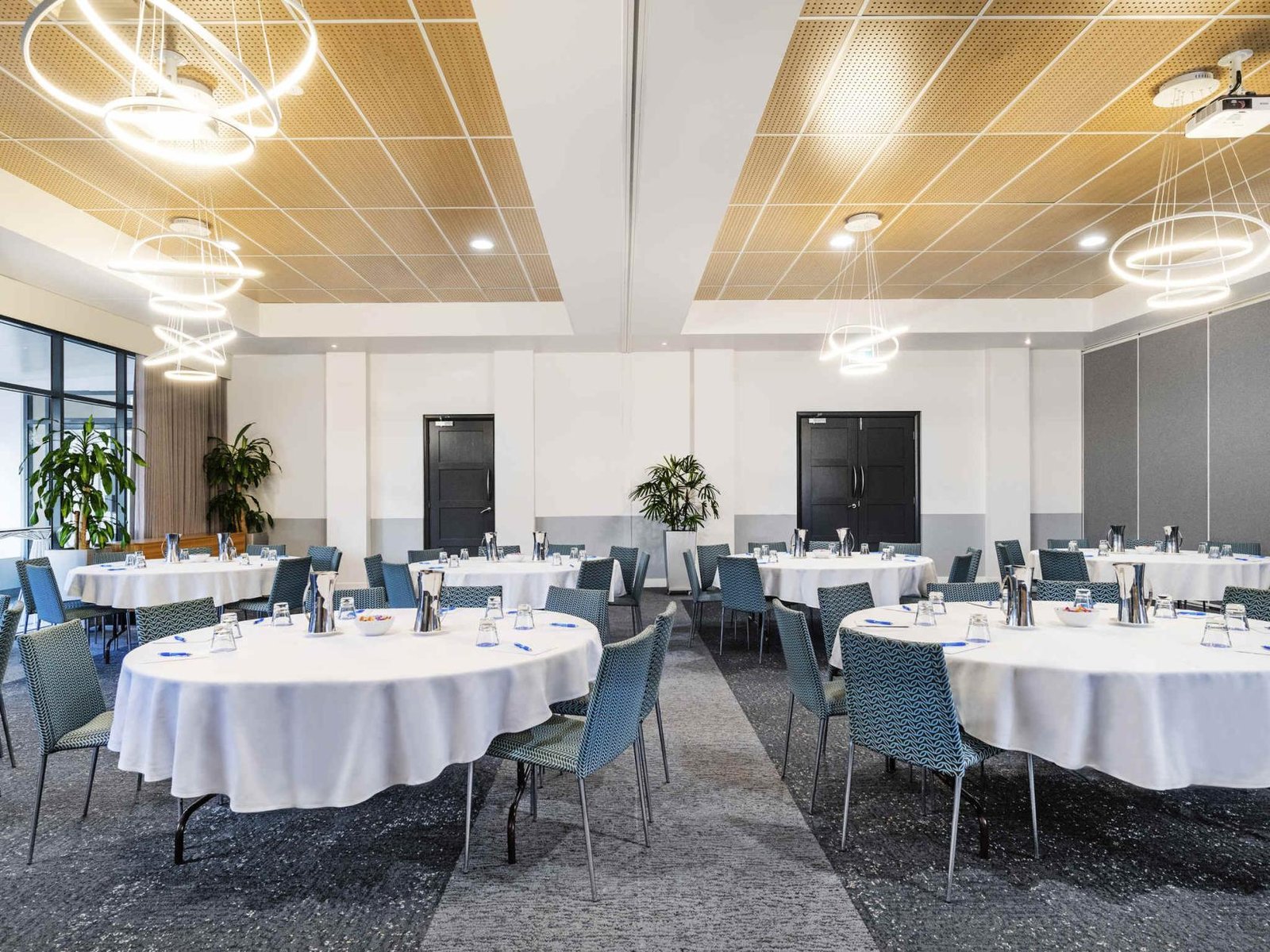 Mantra Room at Mantra Mooloolaba Beach photo 3