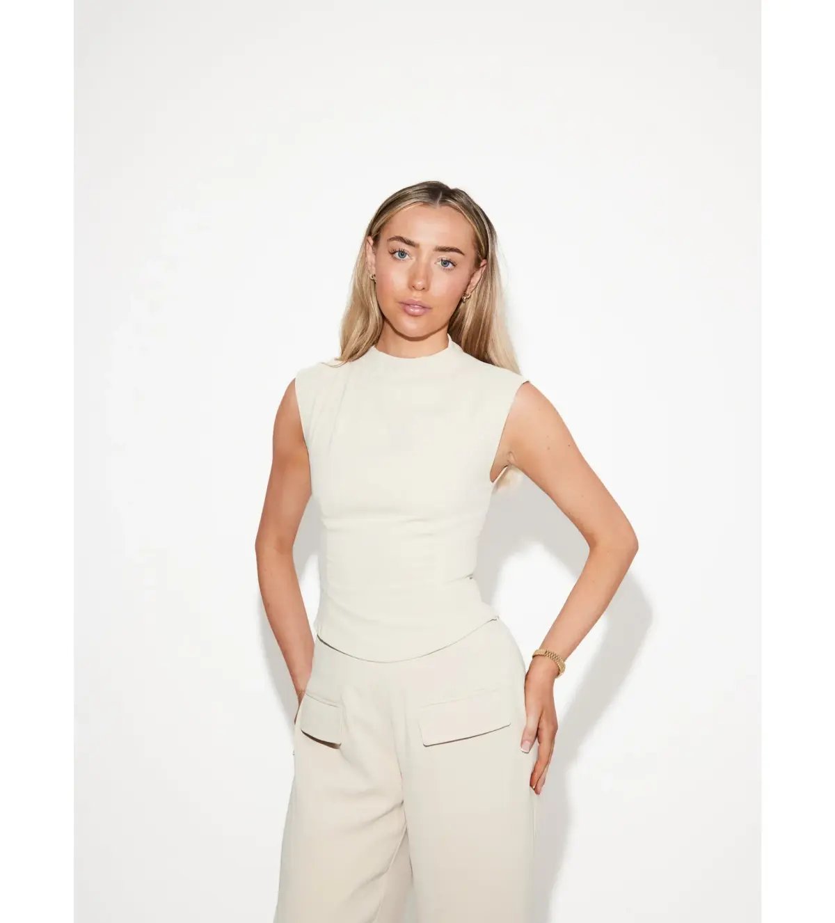 Odd Muse The Ultimate Muse Sleeveless Top andMuse Wide Leg Trousers Oat Size 6 photo 3