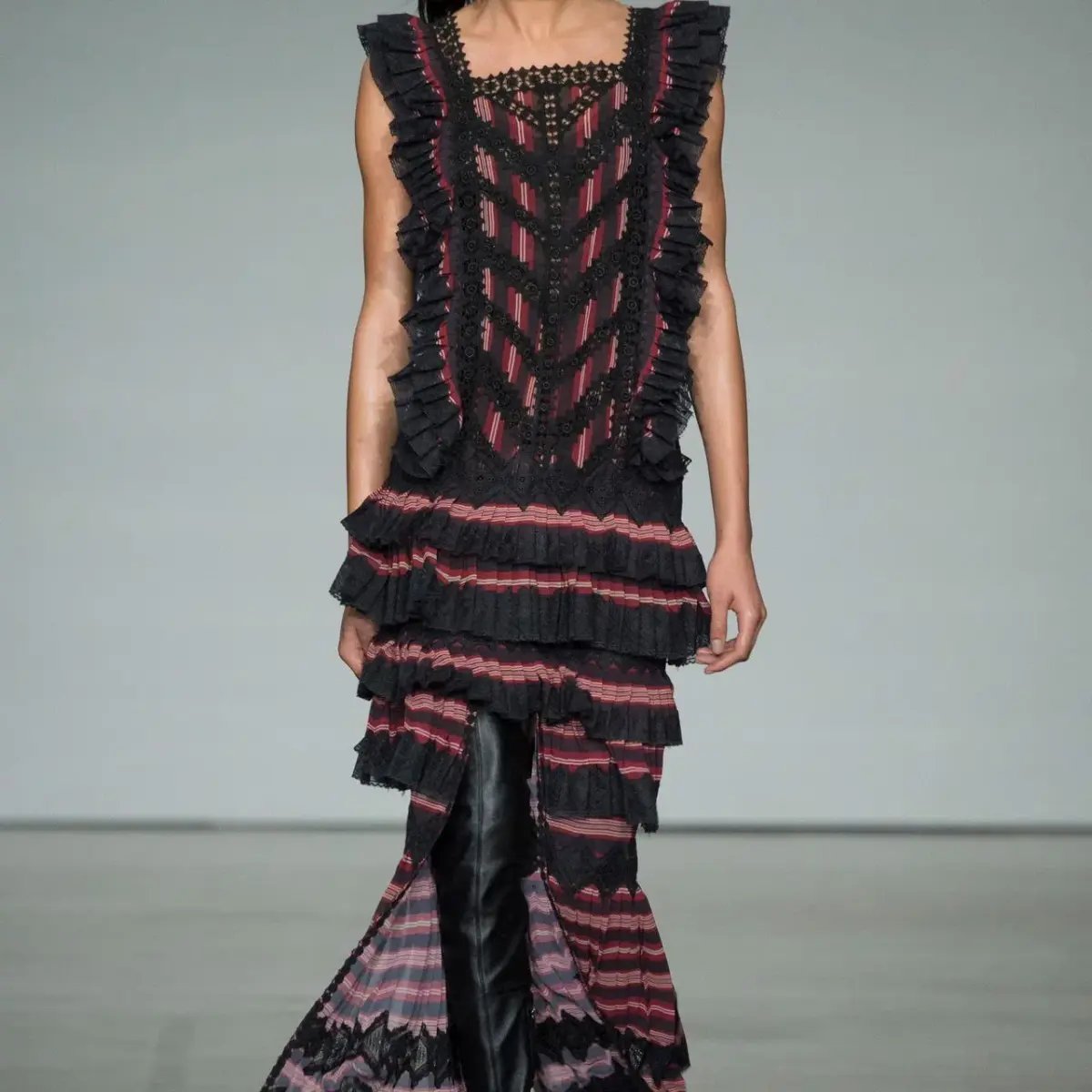 ZIMMERMANN RUNWAY photo 2