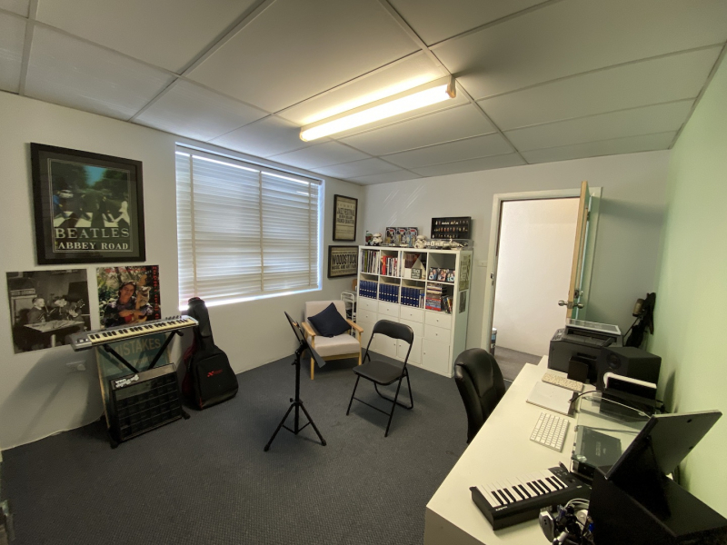 The Guitar Lab photo 4
