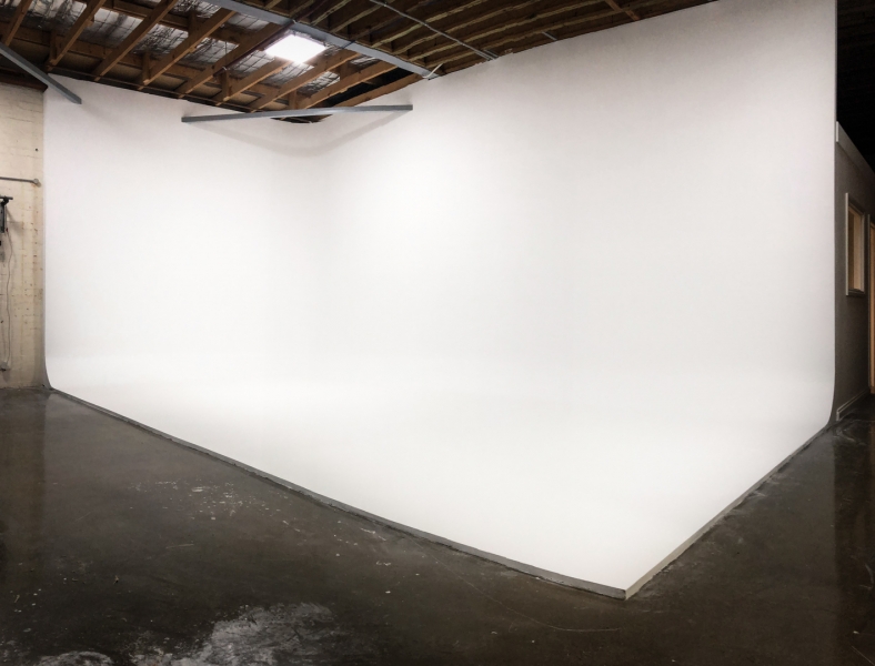 White Cyclorama - Balloon Tree Productions photo 2