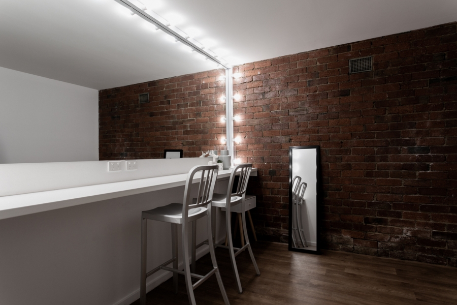 Enthral studio photo 4