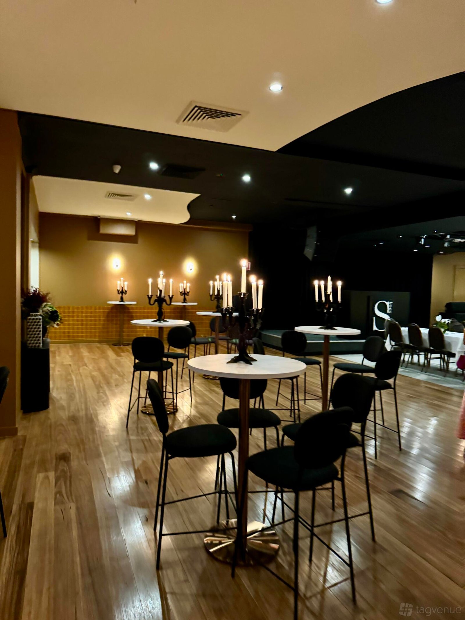 Entire Venue at Stanley 2204 photo 11