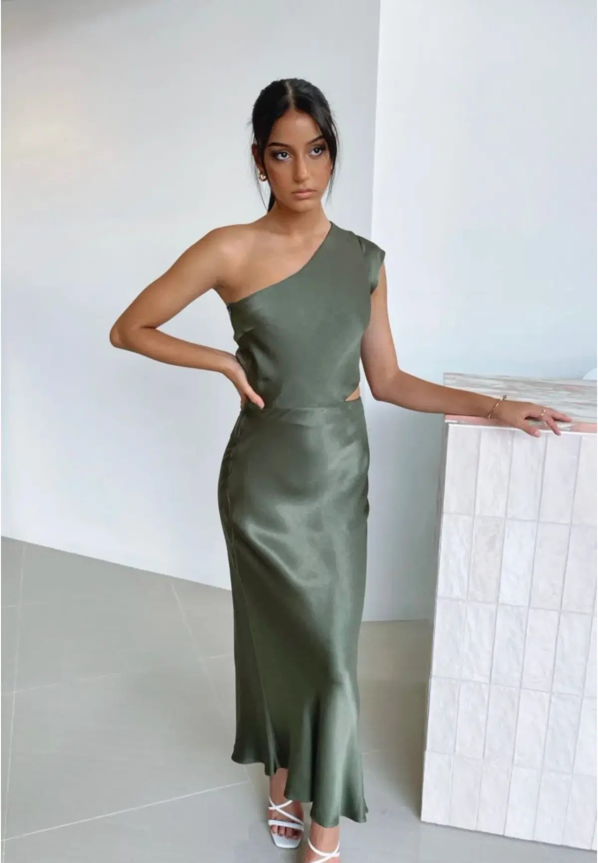 Bec & Bridge Delphine Asymmetric Midi Dress Green Size 6 photo 2