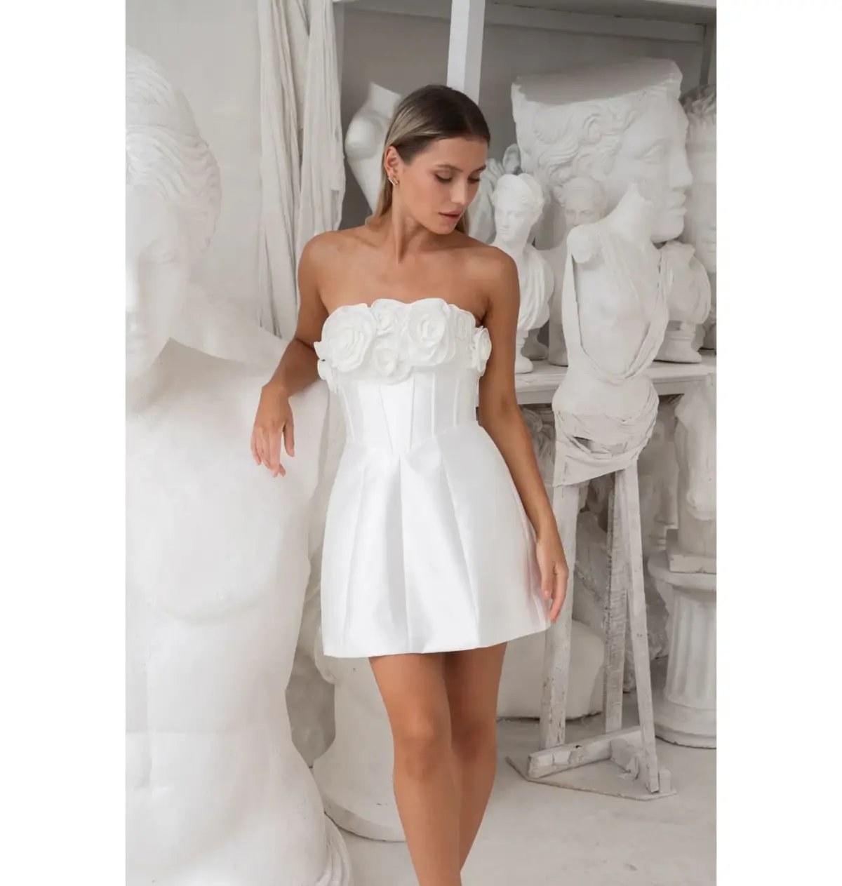 Eliya The Label Tehanni Dress in White Size AU 8 photo 3