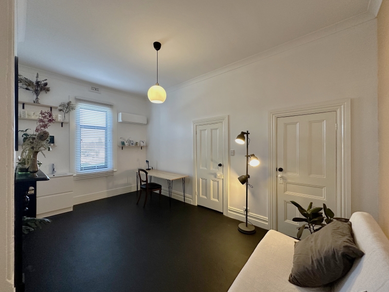 Private studio in SHIVERS photo 3