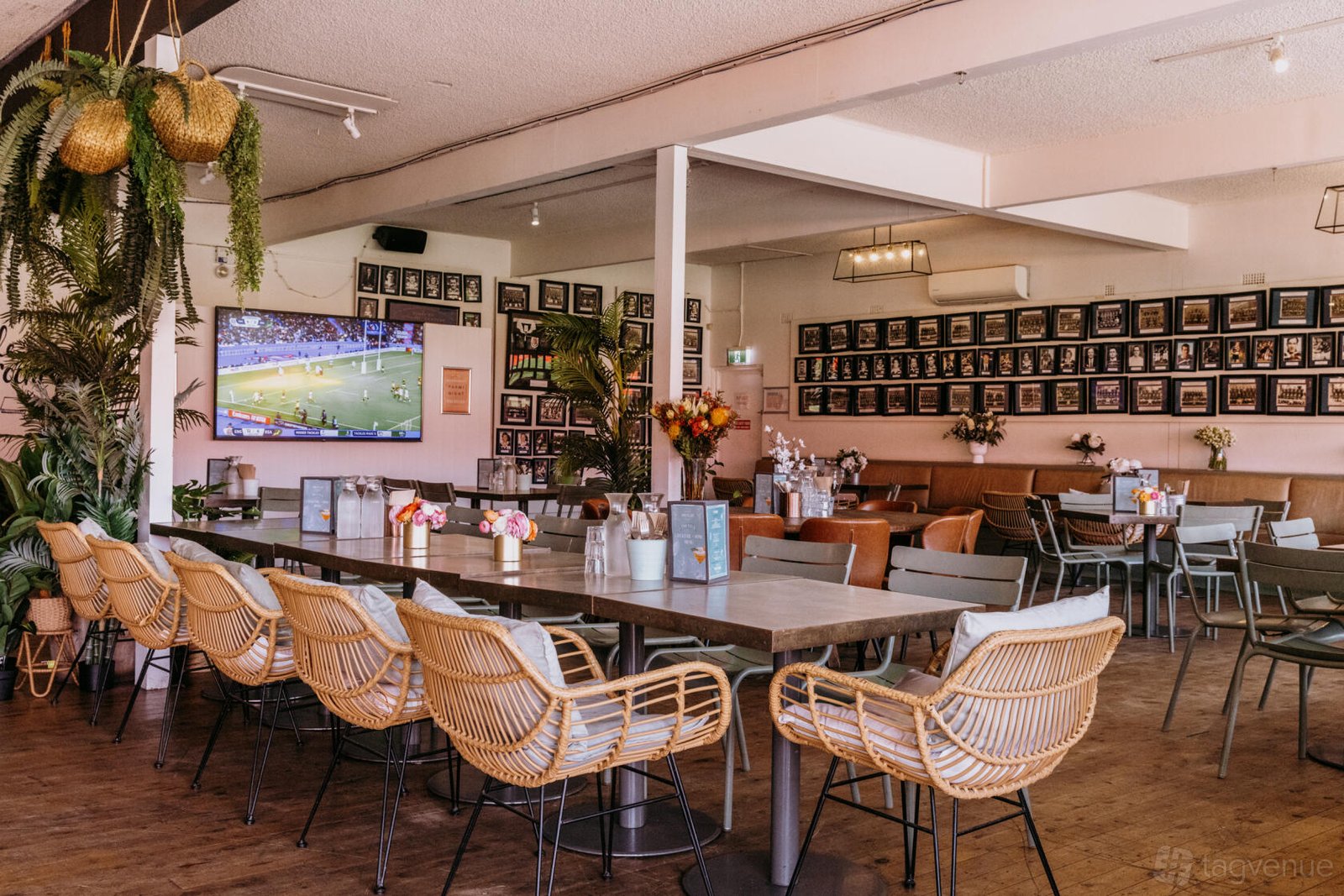 The Clubhouse at The Field Bar photo 5