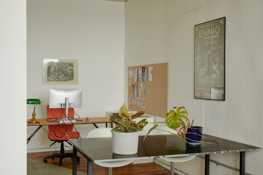 Fitzroy, north facing open plan office photo 2