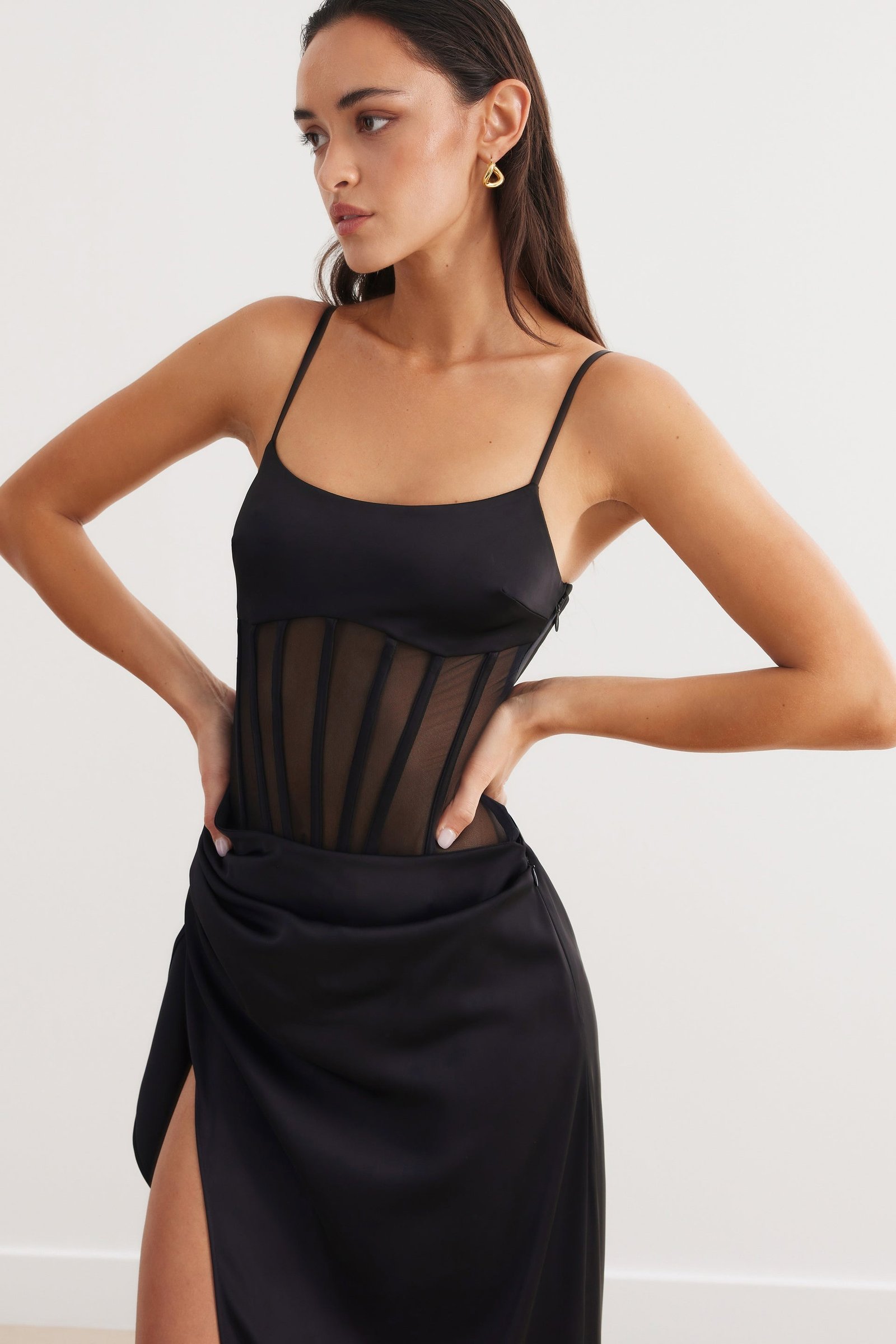 LEXI ESTELLE DRESS - BLACK photo 5
