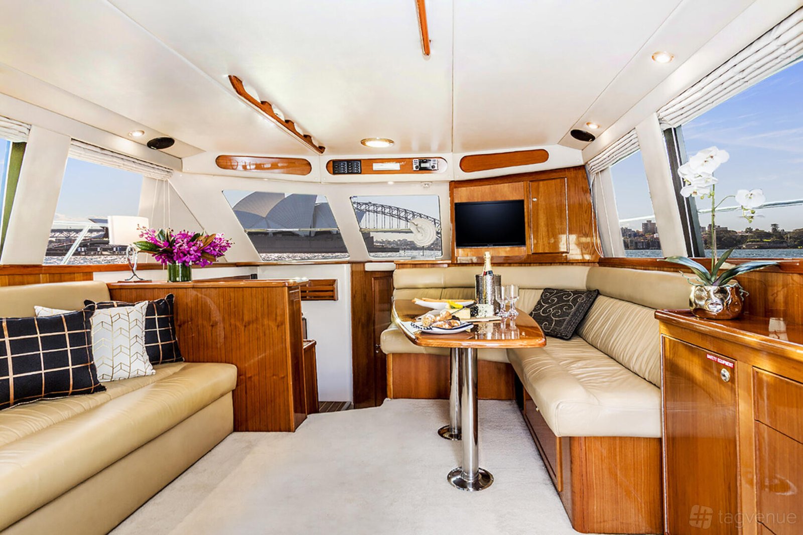 MV Ocean Blue at MV Ocean Blue photo 2